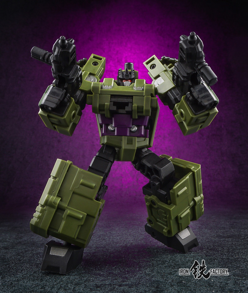Iron Factory War Giant Attackers Set Color Photos Of Legends